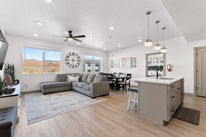 TV - Red Rock Haven at Terra Resort | Sage Vacations (Hurricane)