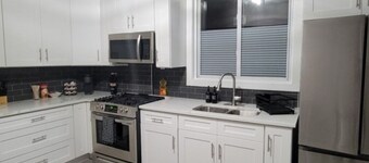 Pristine Apartment with Free Street Parking