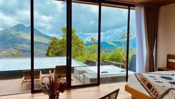 Quarto básico, 1 cama Queen, vista para a montanha | Roupa de cama