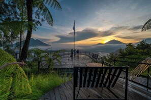 حمّام سباحة خارجي