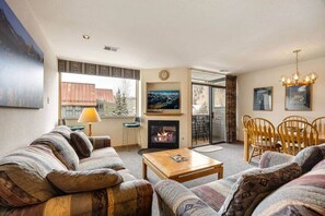 TV, fireplace - Downtown Mountain Escape: Steps to Gondola 2BR/2BA (Telluride)