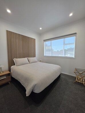 2 bedrooms, iron/ironing board, free WiFi, bed sheets - Deco Nook – Napier’s Iconic Art Deco Hideaway (Napier)