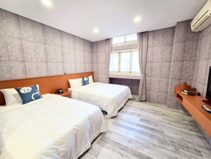 Triple Room | Down comforters, desk, laptop workspace, free WiFi - CU Hotel Taichung Wufeng (Taichung)
