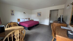 Eenpersoonskamer, 1 kingsize bed, niet-roken | Een bureau, gratis wifi