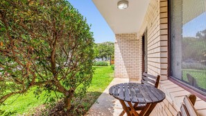Terrace/patio - Surf's Up Sawtell - Just steps from the beach (Sawtell)
