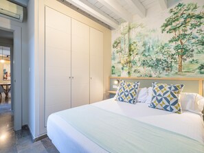 Iron/ironing board, internet, bed sheets - H2Granada old historic Solarium Terrace & Parking (Granada)