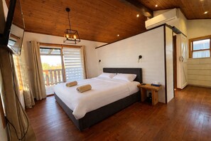 Iron/ironing board, WiFi - Beautiful 9-bedroom villa with AC in serene Gshur (Gshur)