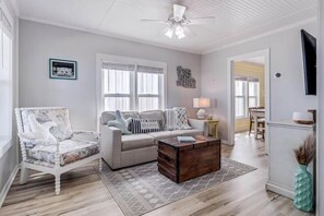 Room - Market Street Retreat (Rockport)