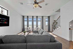 House, Balcony, Sea View | Lake view - Luxury 3 Bedroom WaterfrontHome Near DAL (Rowlett)