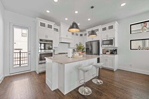 House, Balcony, Sea View | Private kitchen