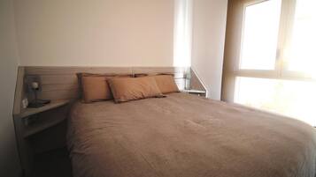 2 bedrooms