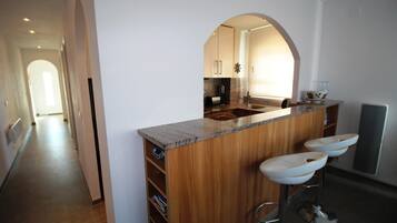 Fridge, oven, coffee/tea maker, toaster