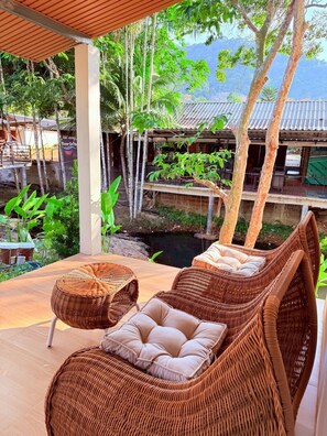 Villa With Garden View | 露台/庭院