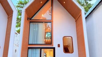 Deluxe studio | Een gratis minibar, een kluis op de kamer, individueel gedecoreerd