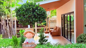 Villa With Garden View | Terrasse/Patio