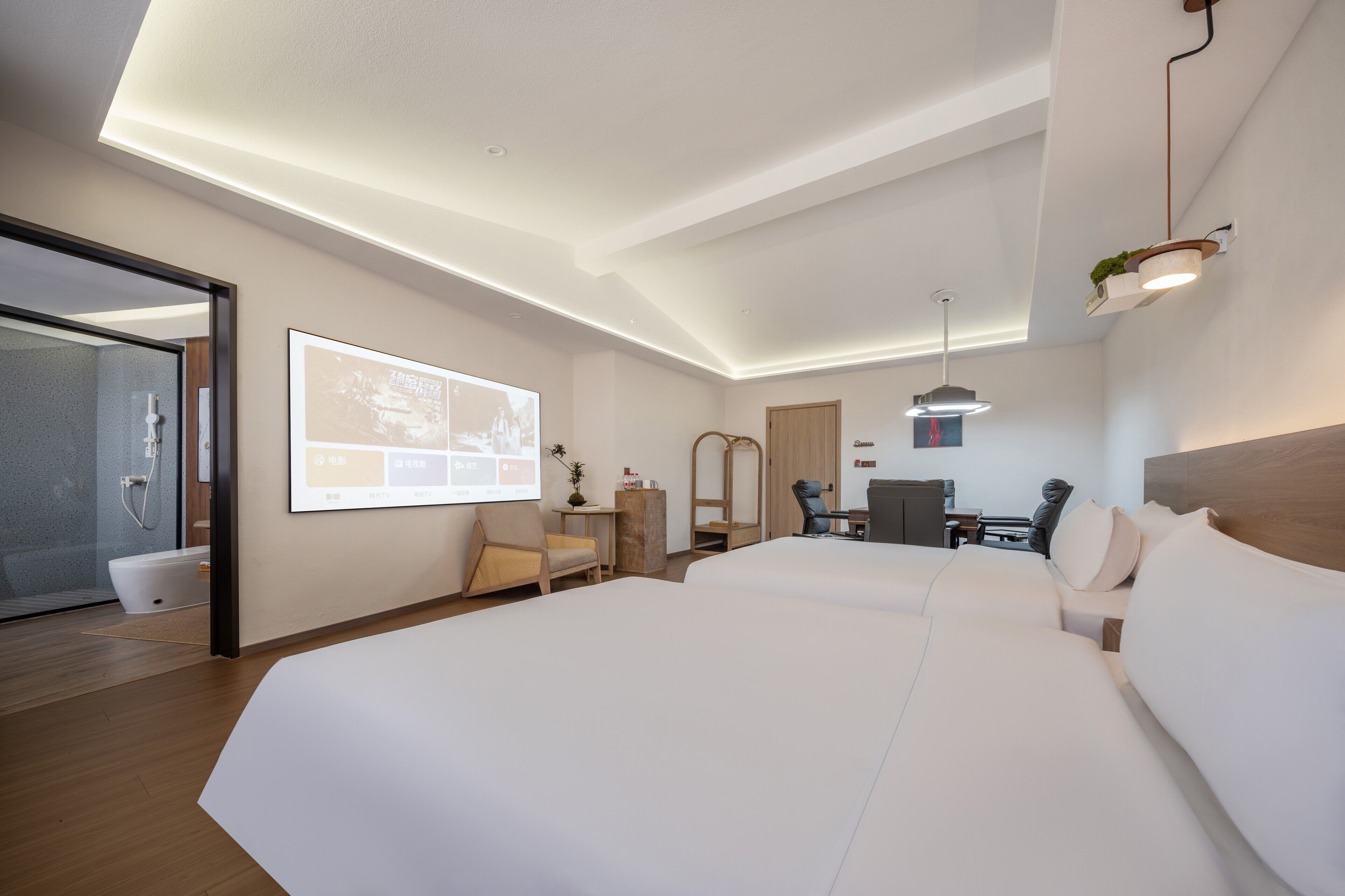 Habitación Signature doble, vistas al patio | Ropa de cama de alta calidad, edredones de plumas, decoración individual