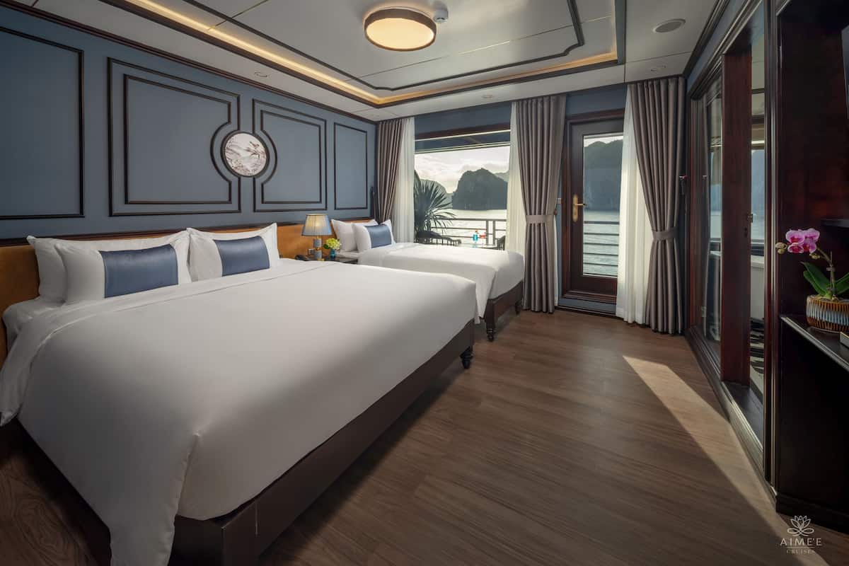 Deluxe Triple Room, Balcony, Ocean View | Free WiFi