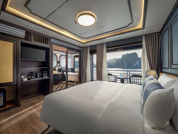 Deluxe Double or Twin Room, Balcony, Ocean View | Free WiFi - AIME'E CRUISES - HALONG BAY (Ha Long)