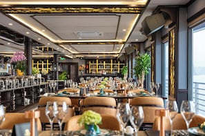Free daily local cuisine breakfast - AIME'E CRUISES - HALONG BAY (Ha Long)