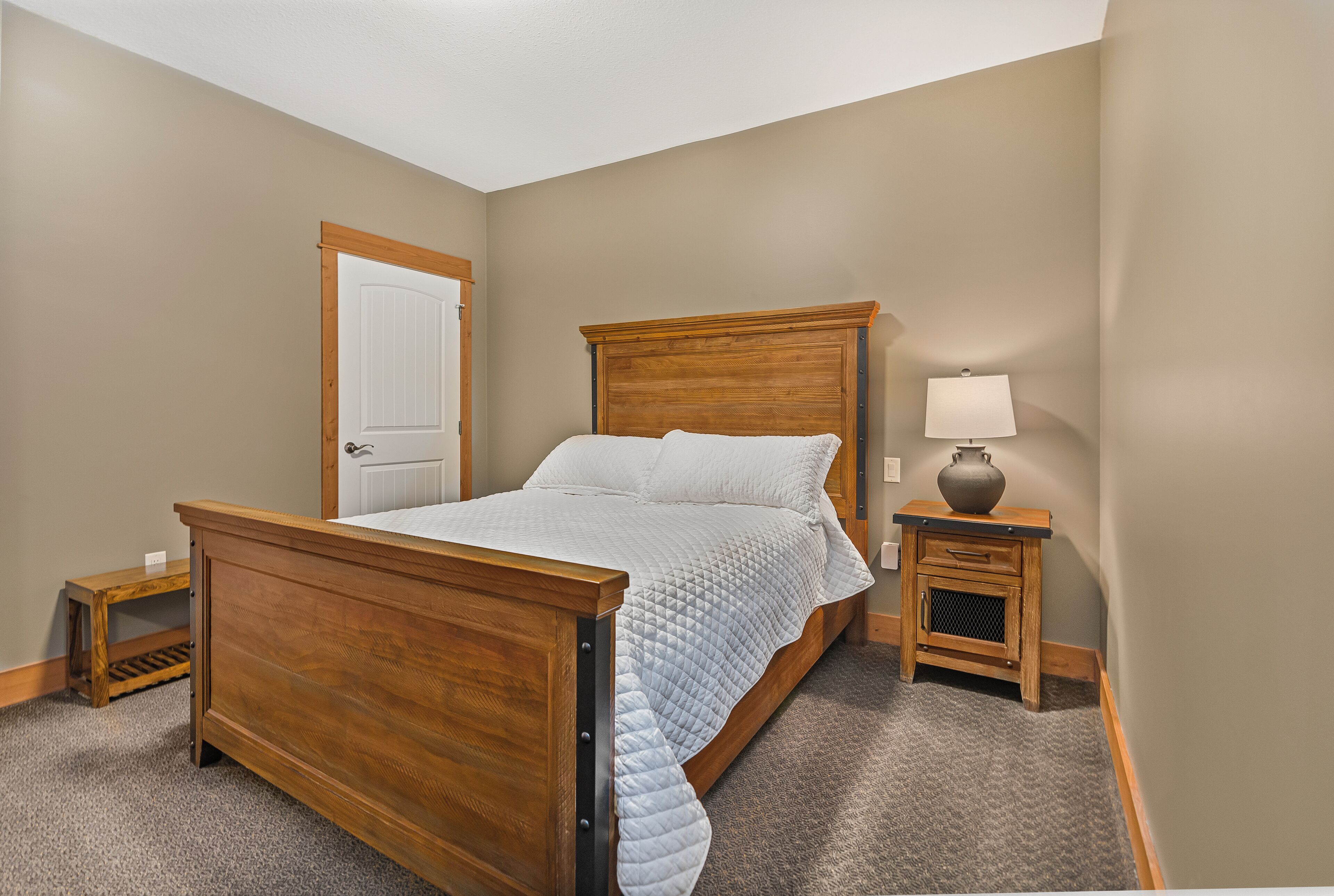 1 chambre, fer et planche à repasser, Wi-Fi gratuit, draps fournis