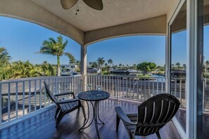 Room - Villa Skye (Cape Coral)
