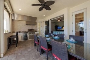 Room - Villa Skye (Cape Coral)