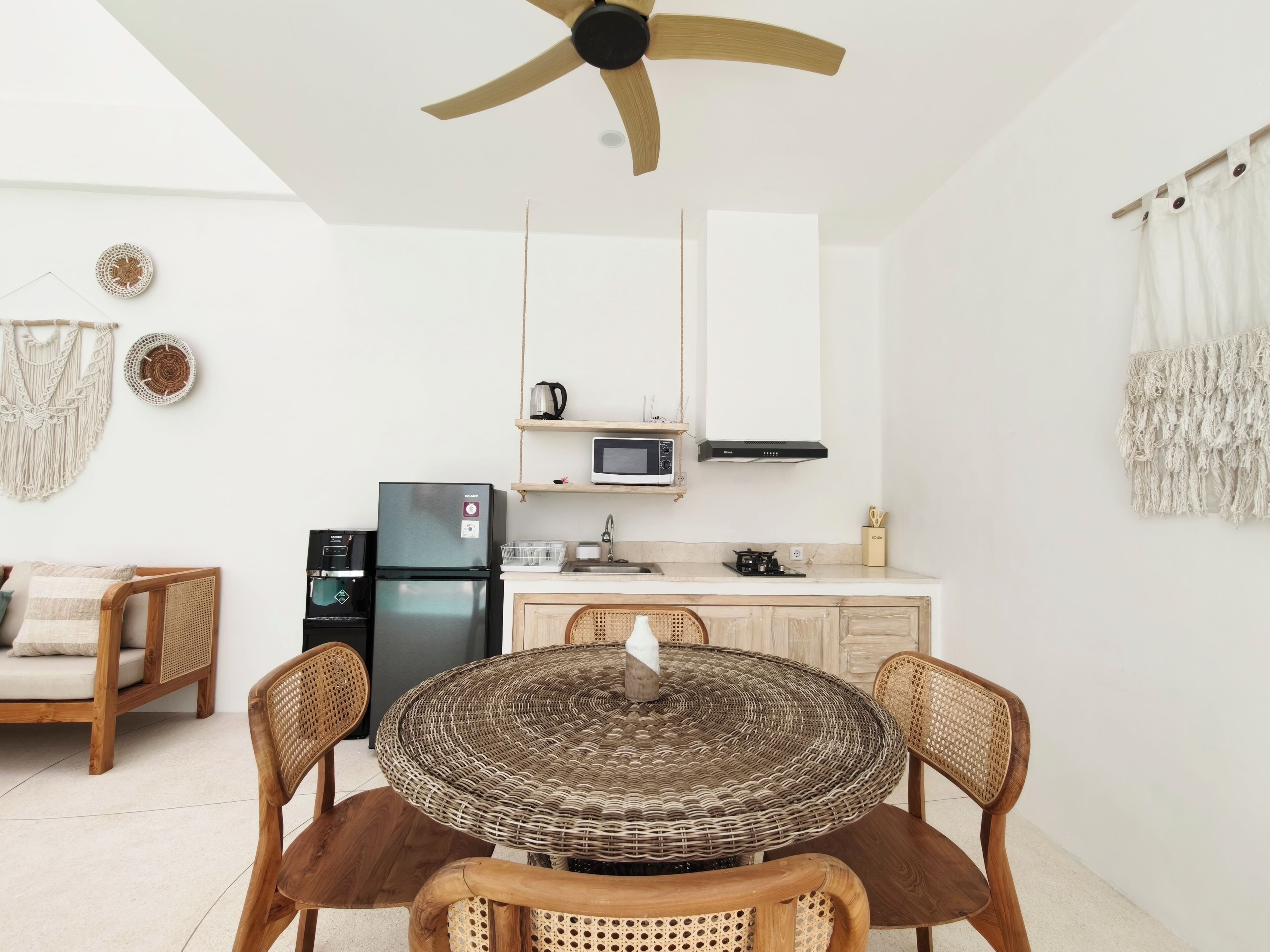 Luxury Villa, 2 Bedrooms, Balcony, Pool View | Private kitchenette