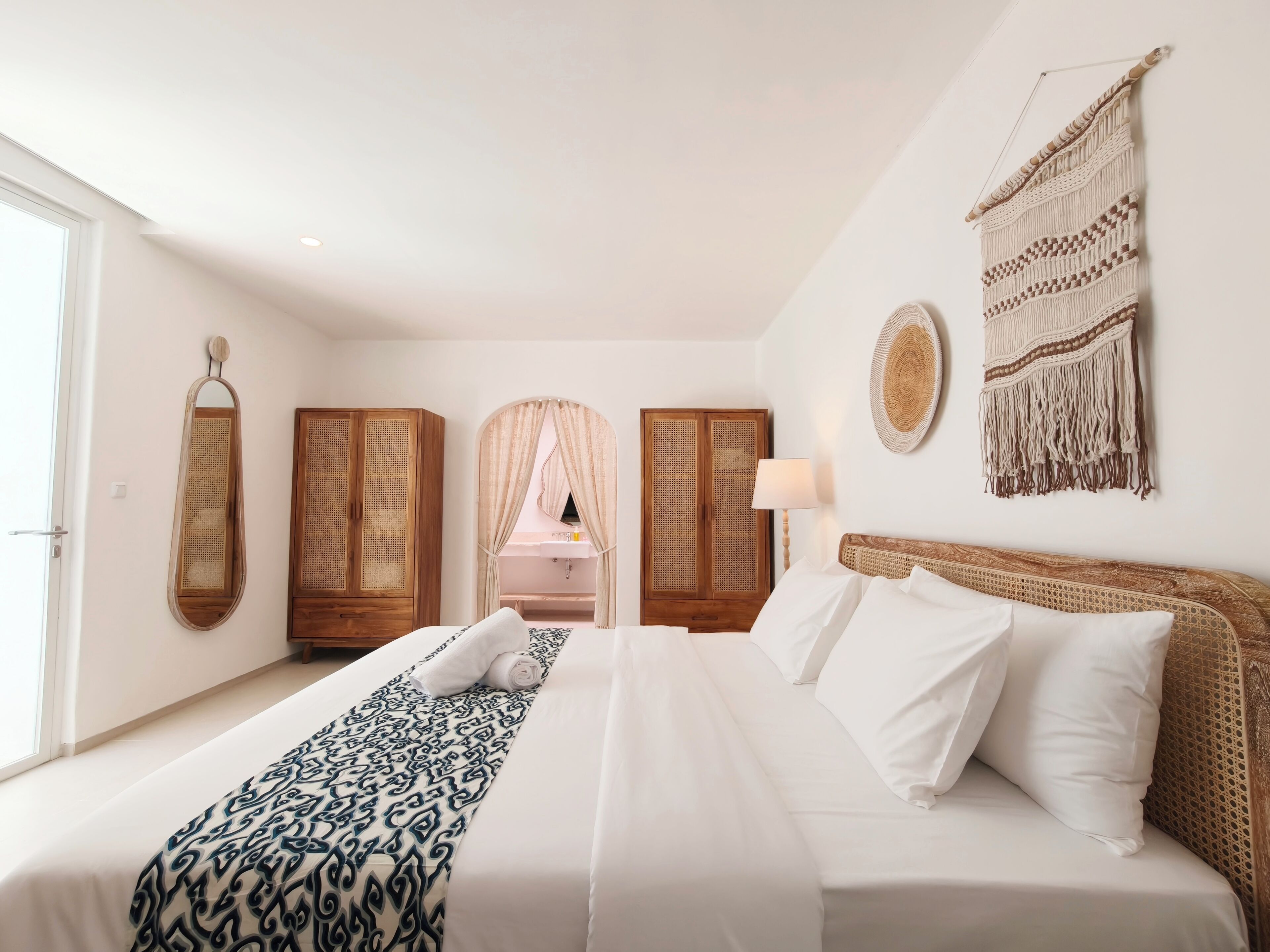 Luxury Villa, 2 Bedrooms, Balcony, Pool View | Desk, laptop workspace, free WiFi