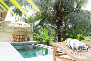 Outdoor pool - Dzen Greenfield Villa 7 (Pejeng)