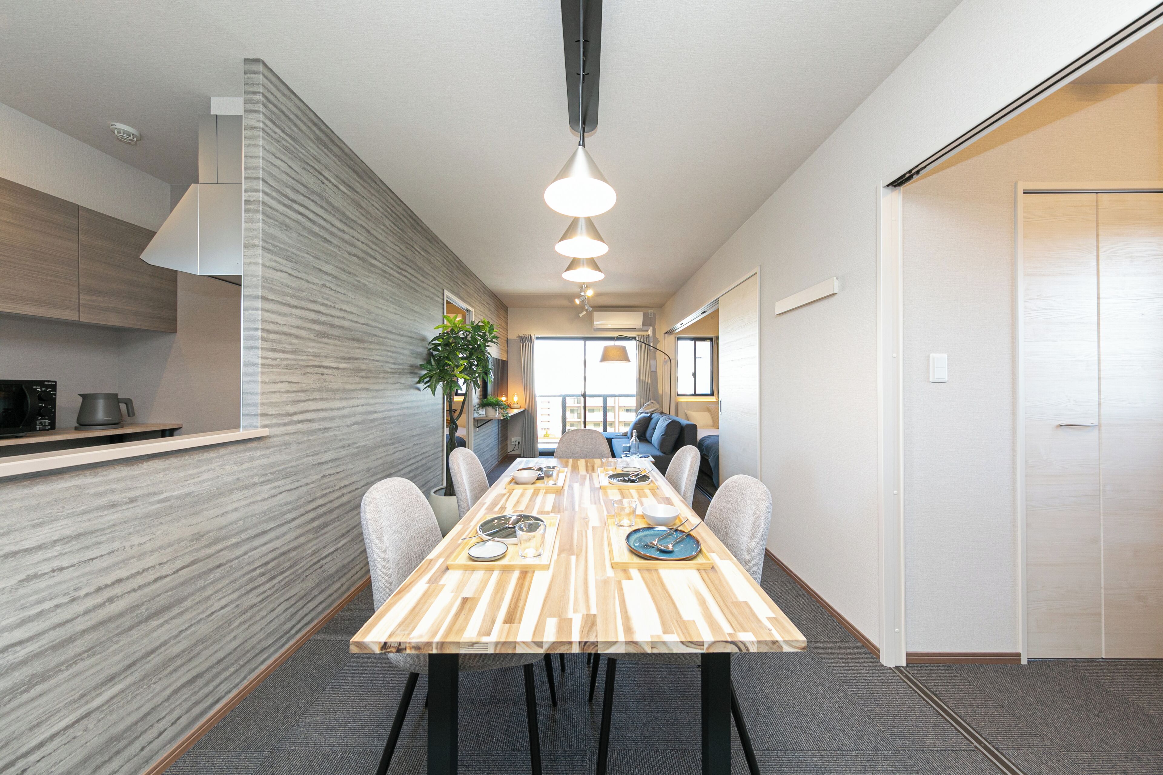 Superior-Suite, Nichtraucher, Stadtblick | Essbereich im Zimmer