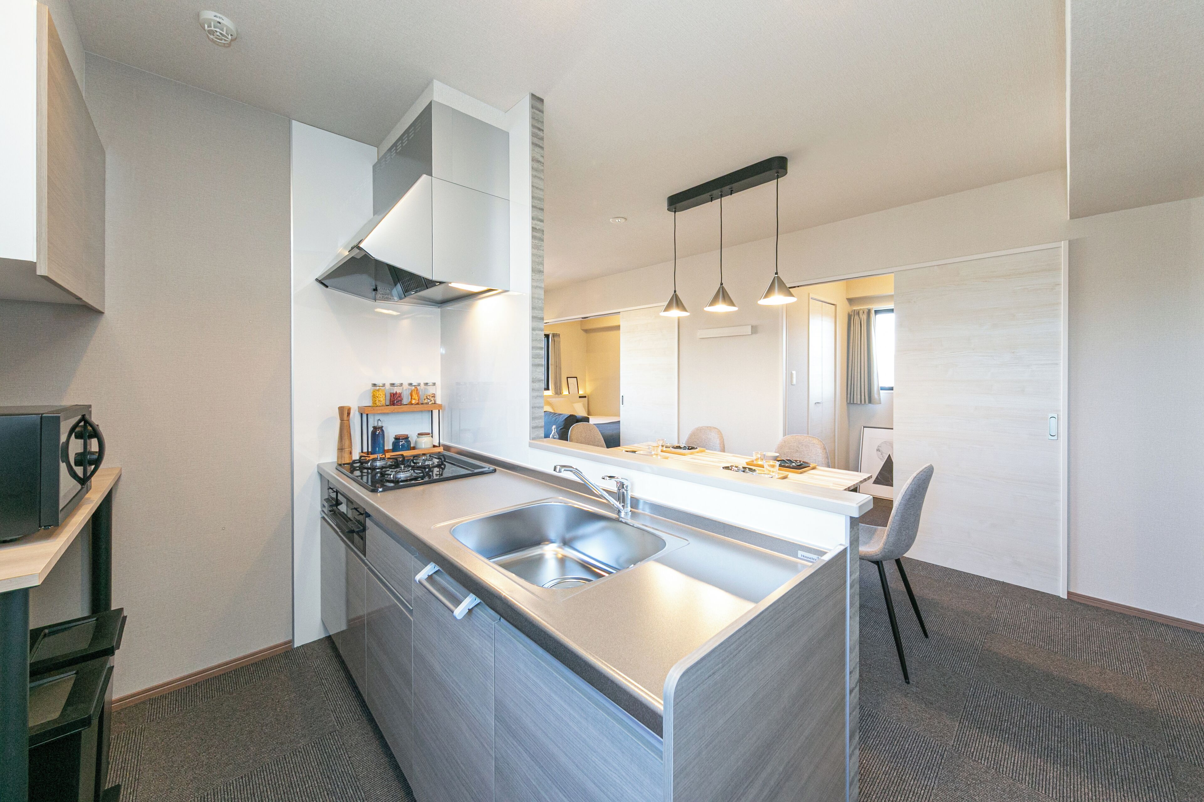 Superior-Suite, Nichtraucher, Stadtblick | Eigene Küche | Großer Kühlschrank, Mikrowelle, Kochgeschirr/Geschirr/Besteck