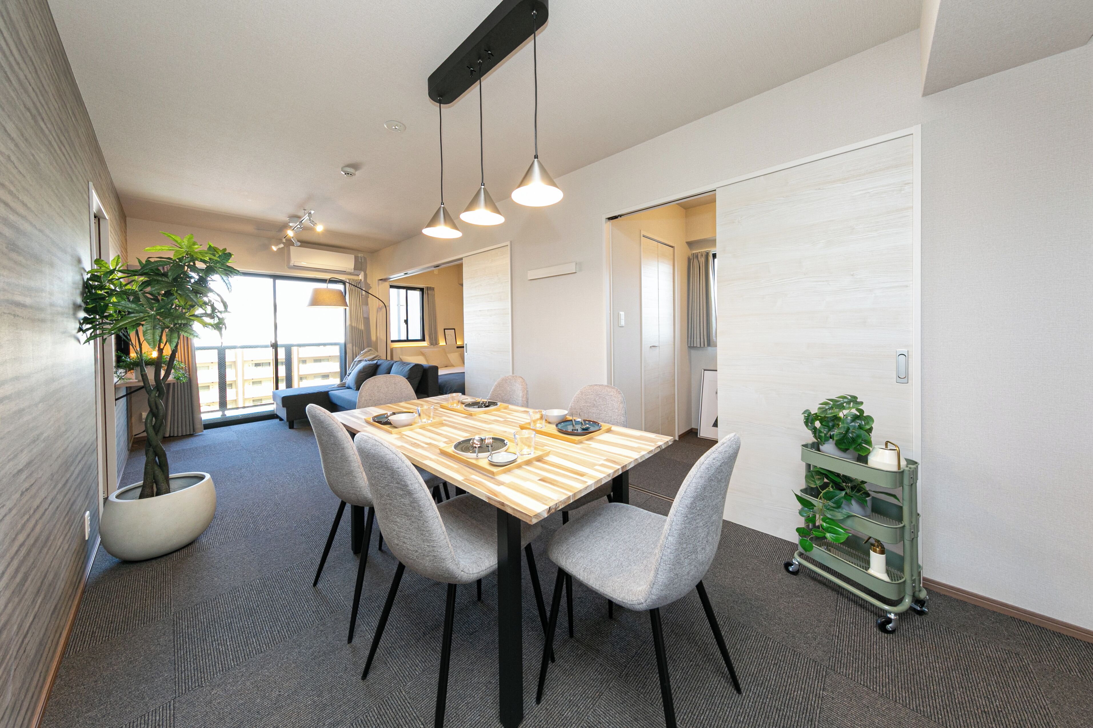 Superior-Suite, Nichtraucher, Stadtblick | Essbereich im Zimmer