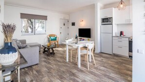Unclassified image, 4 of 37, button - Pearl Coast by Interhome (Albufeira)