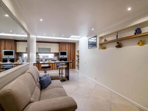 TV - Malick - Sunny Way by Interhome (Albufeira)