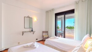 2 bedrooms, desk, internet - Lumière by Interhome (Albufeira)
