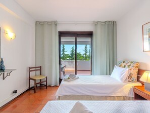 Desk, Internet - Lima - Sunny Way by Interhome (Albufeira)