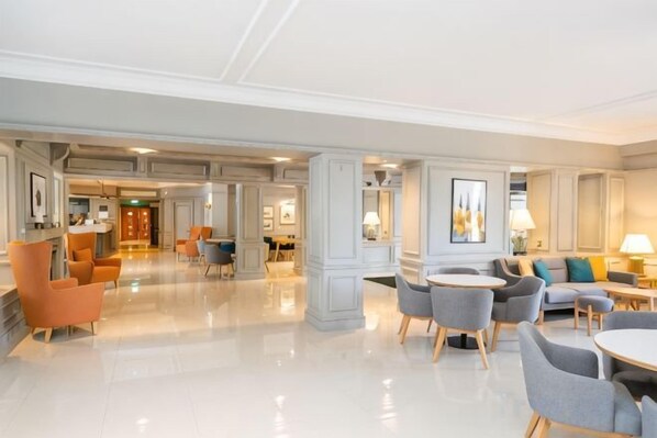 Unclassified image, 1 of 5, button - Holiday Inn MAIDSTONE - SEVENOAKS by IHG (Wrotham Heath)