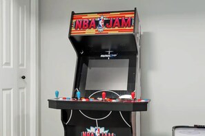 Spielezimmer