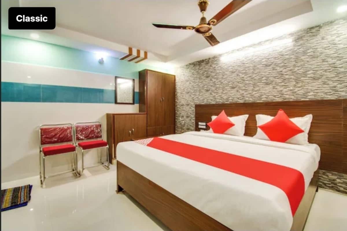 In-room safe, free WiFi