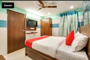 Deluxe Double Room | In-room safe, free WiFi