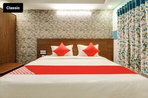 Deluxe Double Room | In-room safe, free WiFi