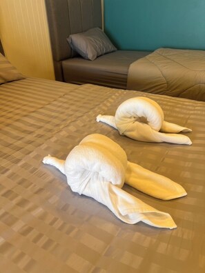 Deluxe Room, Balcony, Sea View | Free WiFi