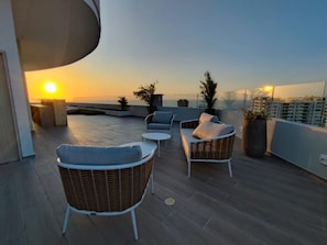 Terrace/patio - Island Concierge I 2 BR Condo Jacuzzi + Airport 5 Min (La Boquilla)