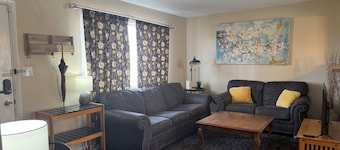 Cozy two bedroom duplex in central neighborhood