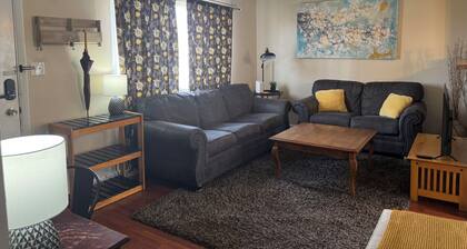 Cozy two bedroom duplex in central neighborhood