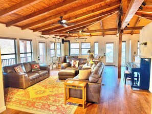 TV, fireplace, offices