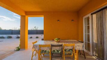 Villa (Villa Serenity with Pool) | Terrace/patio