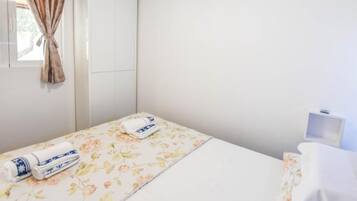 House (Camping Mobile Homes Bella Vita) | 8 bedrooms, cribs/infant beds