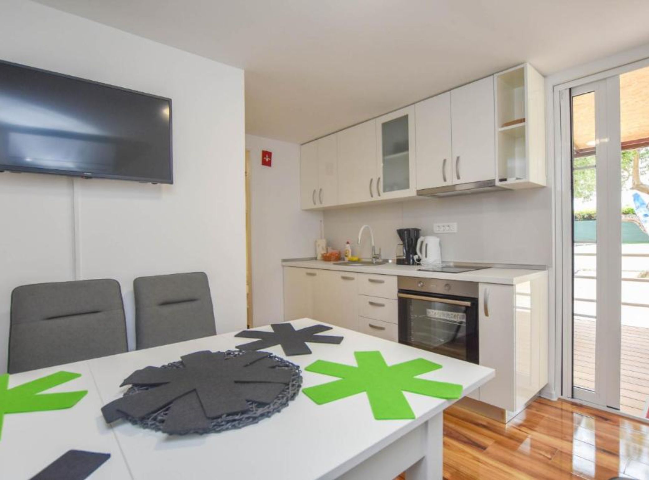 House (Camping Mobile Homes Bella Vita) | Private kitchen | Fridge