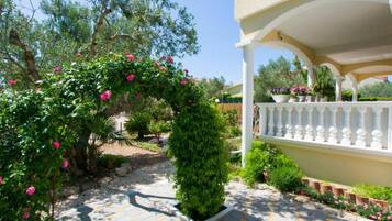 House (Camping Mobile Homes Bella Vita) | Exterior